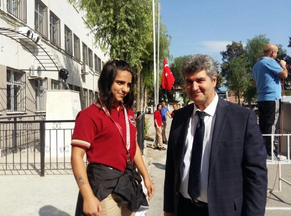 Okulumuz öğrencilerinden Kübra ÇAKIR ´dan Türkiye 2. liği