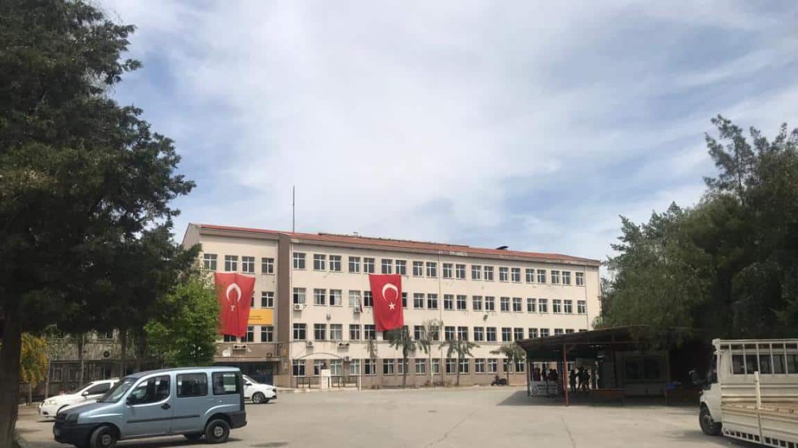 Konak Mustafa Kemal Atatürk Mesleki ve Teknik Anadolu Lisesi Fotoğrafı